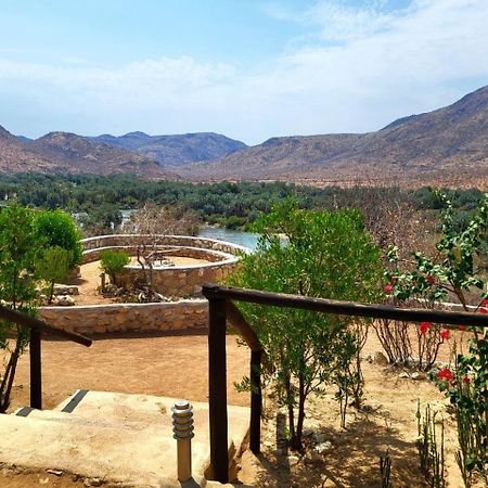 Kapika Waterfall Lodge Epupa 外观 照片