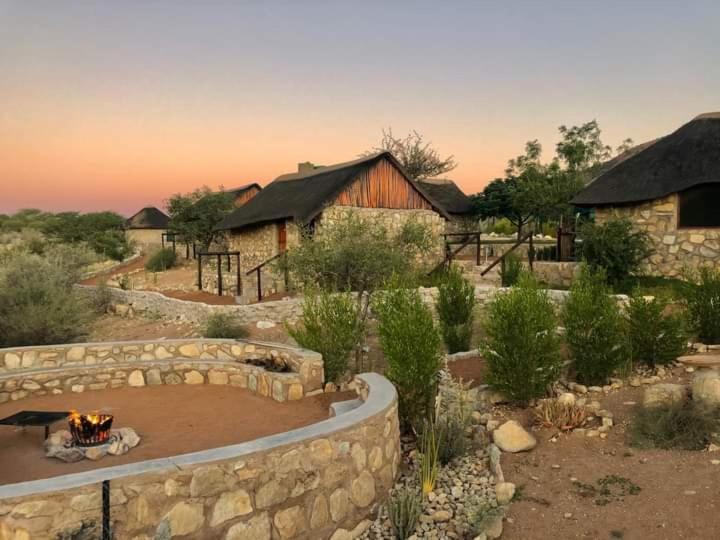 Kapika Waterfall Lodge Epupa 外观 照片