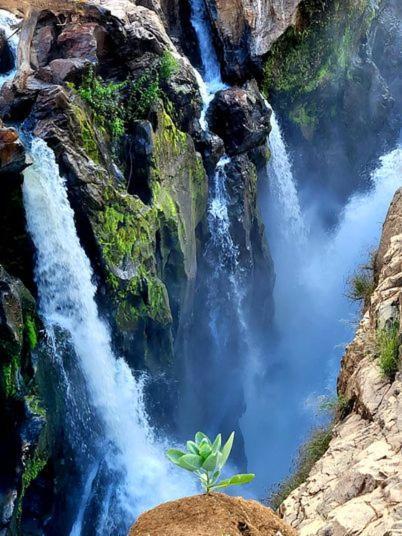 Kapika Waterfall Lodge Epupa 外观 照片
