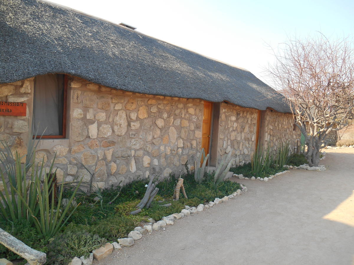 Kapika Waterfall Lodge Epupa 外观 照片